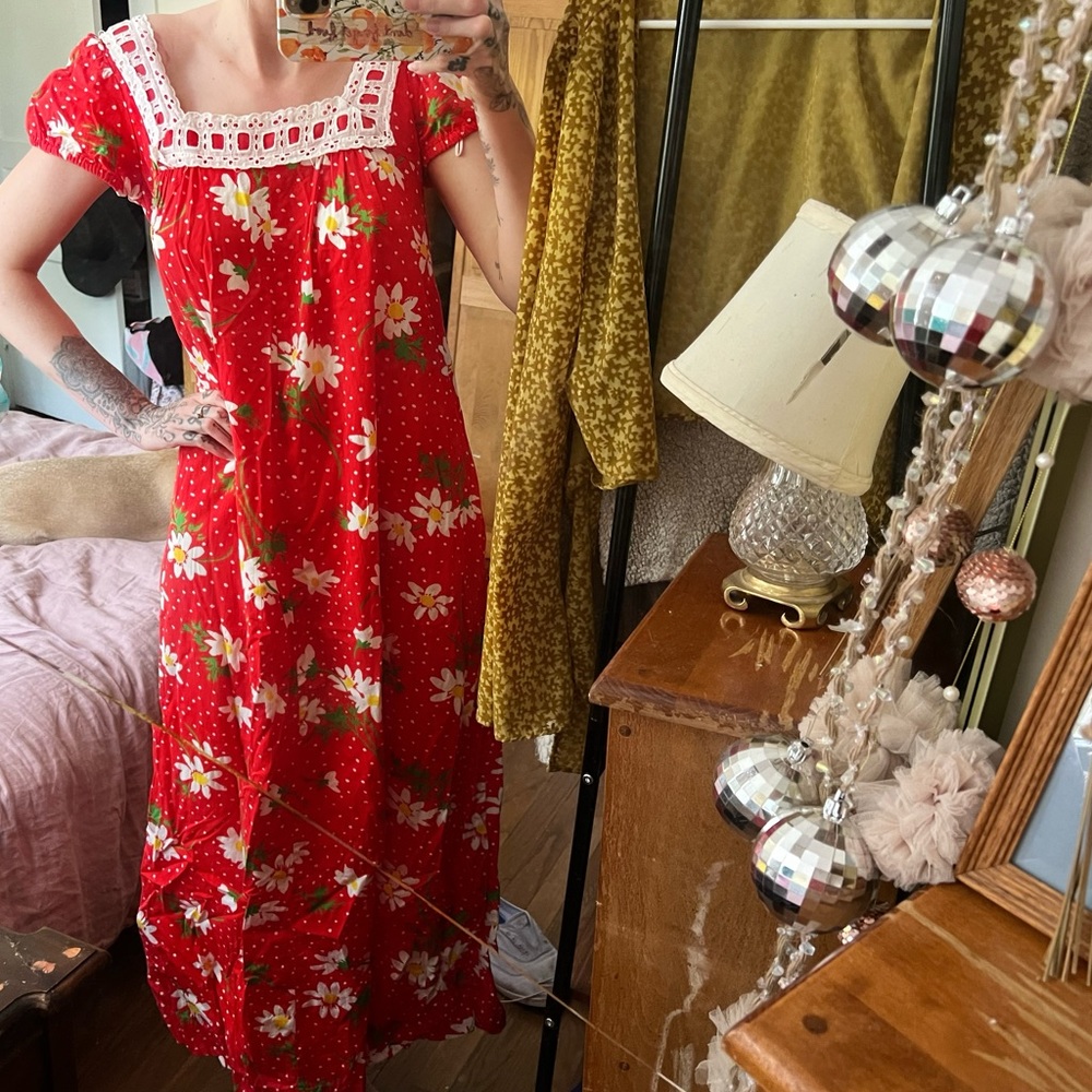 Vintage 70s muumuu style boho maxi dress/ gown